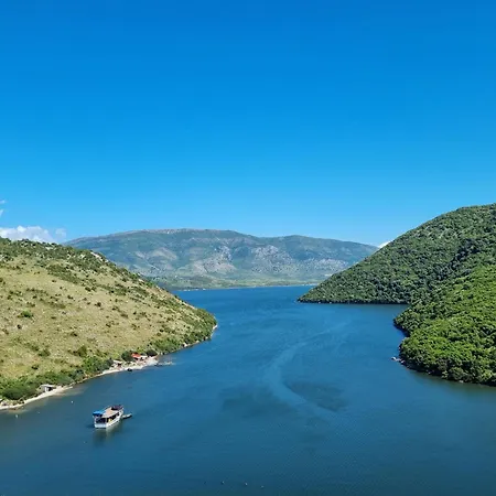 Besnik Brahimi Appartement *