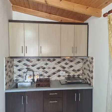 Besnik Brahimi كساميل